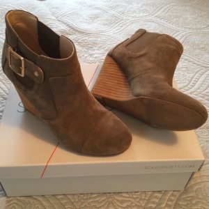 Sole Society Booties in 5 1/2